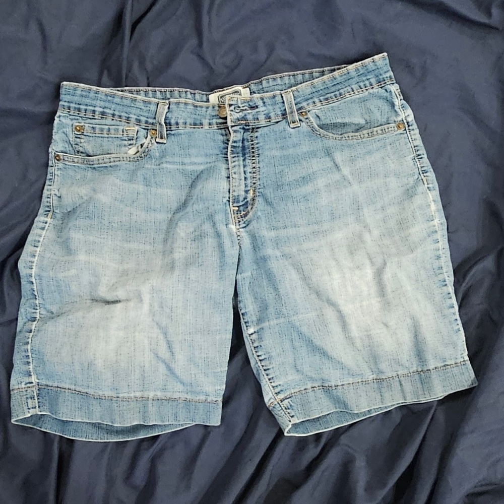 Levi's Women's Faded Blue Jean Shorts